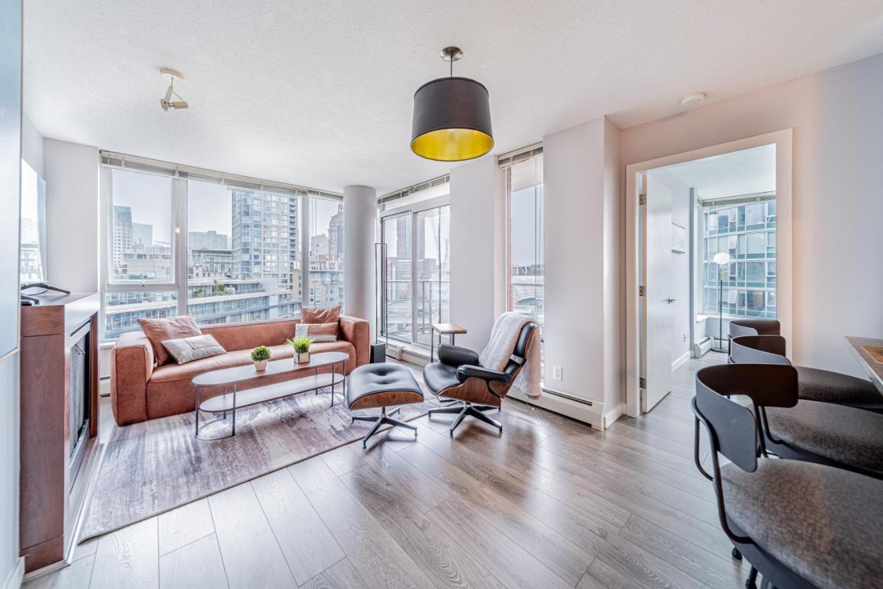 Amazing Views ! Leather Furniture ! Cozy Condo! Vancouver Exterior foto
