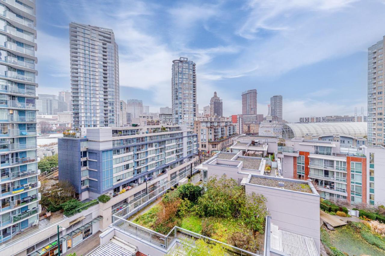 Amazing Views ! Leather Furniture ! Cozy Condo! Vancouver Exterior foto