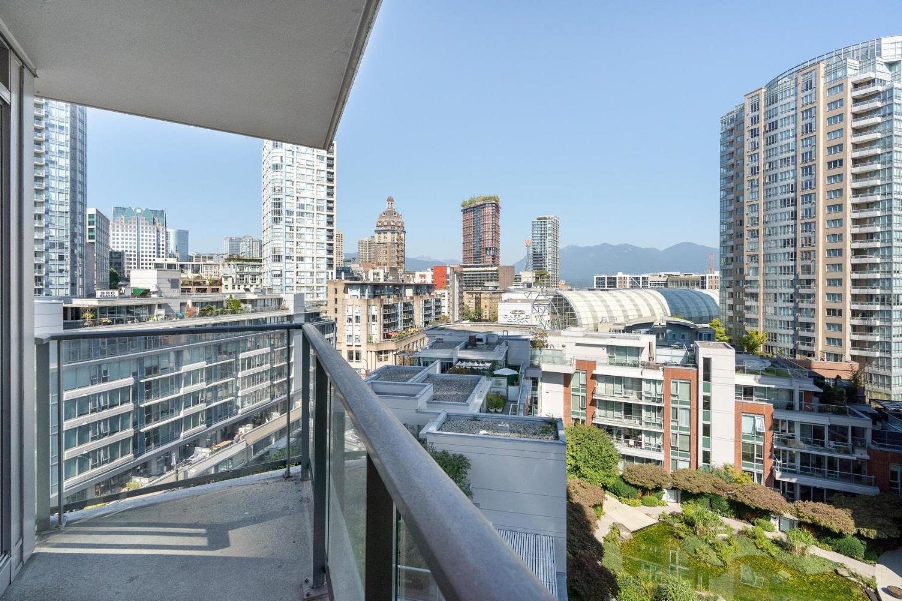 Amazing Views ! Leather Furniture ! Cozy Condo! Vancouver Exterior foto